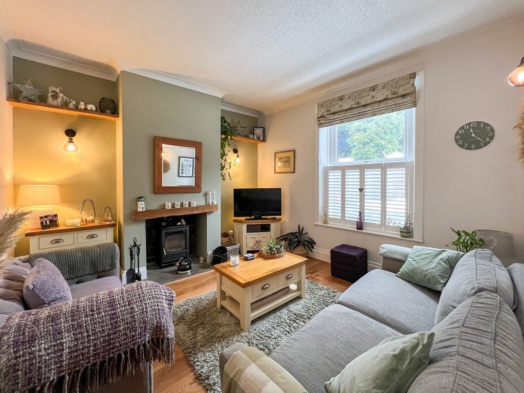 Property photo 2 of 24