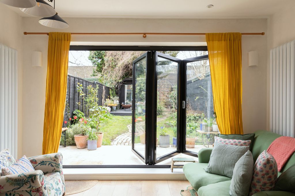 Property photo 3 of 22 337051 - Rf-19-Croydon-Road-Se20-027.Jpg