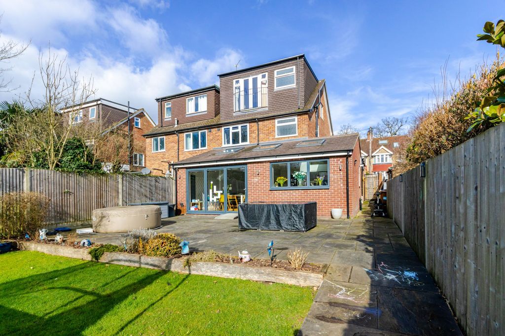 Property photo 2 of 26 Rear 2