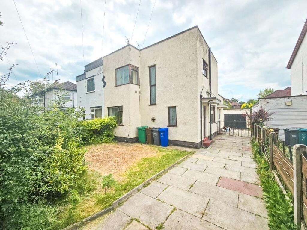 Property photo 1 of 12