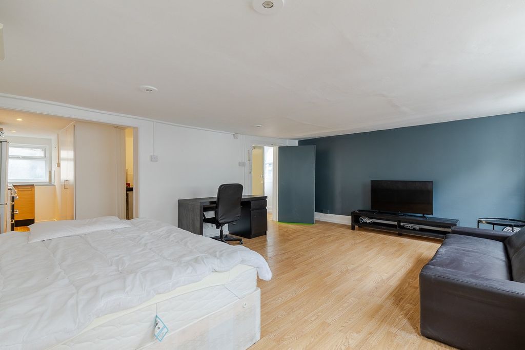 Property photo 2 of 7 Picture No. 02