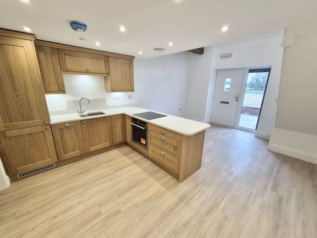 Property photo 2 of 14 Img_0623