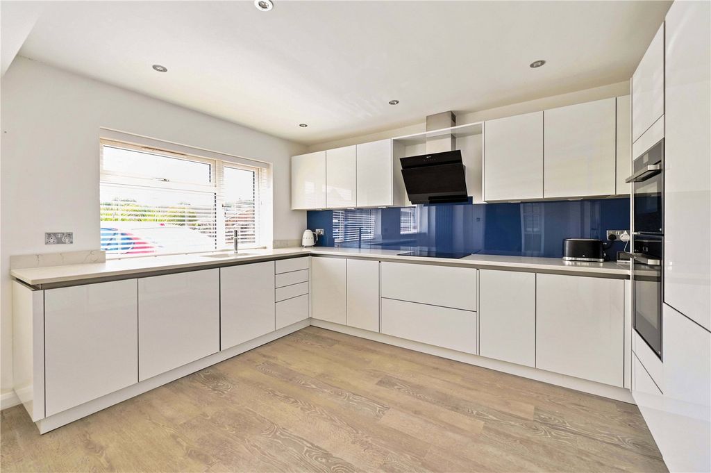 Property photo 2 of 13 Picture No. 09