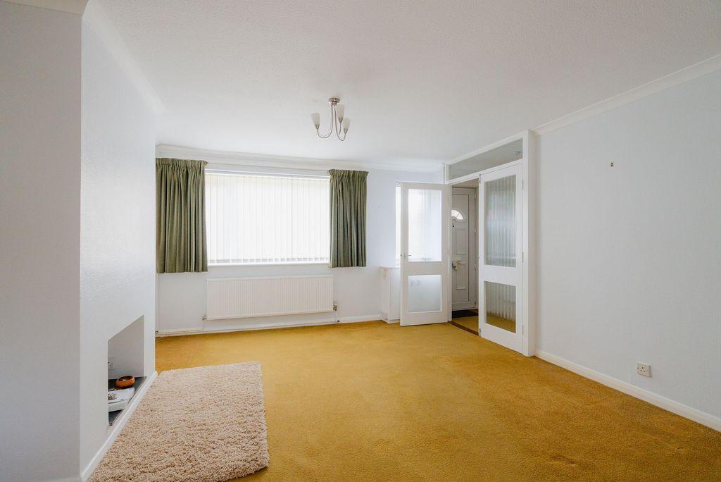 Property photo 3 of 13