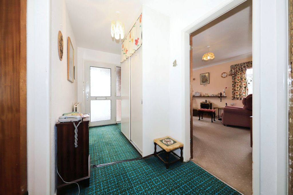 Property photo 3 of 17 Photography