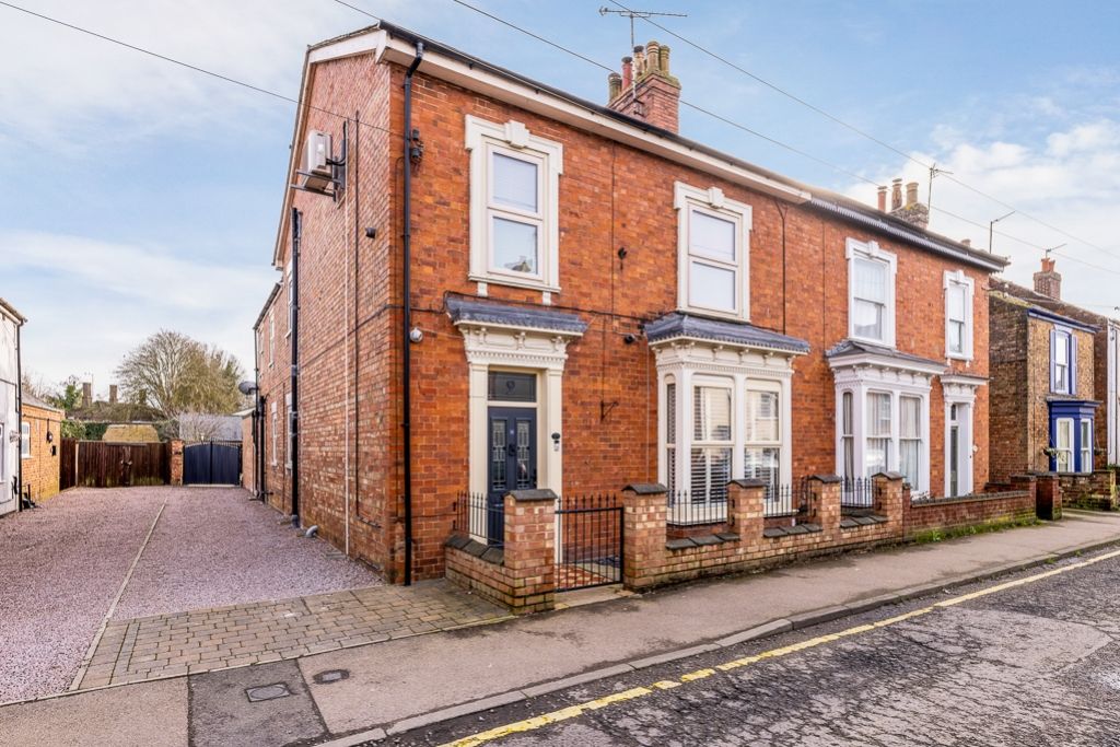 Property photo 1 of 36 9 Spring Gardens (Spalding)-7