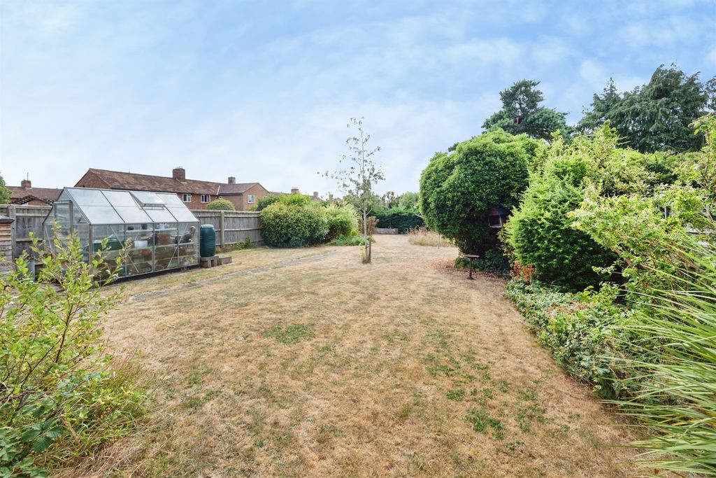 Property photo 2 of 16