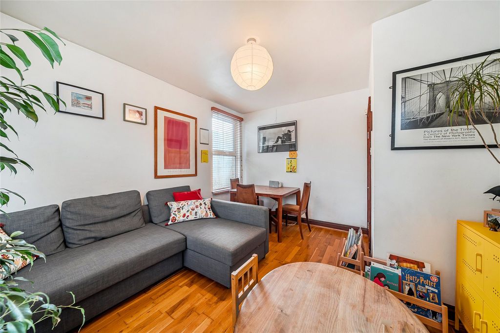 Property photo 3 of 18 Picture No. 25