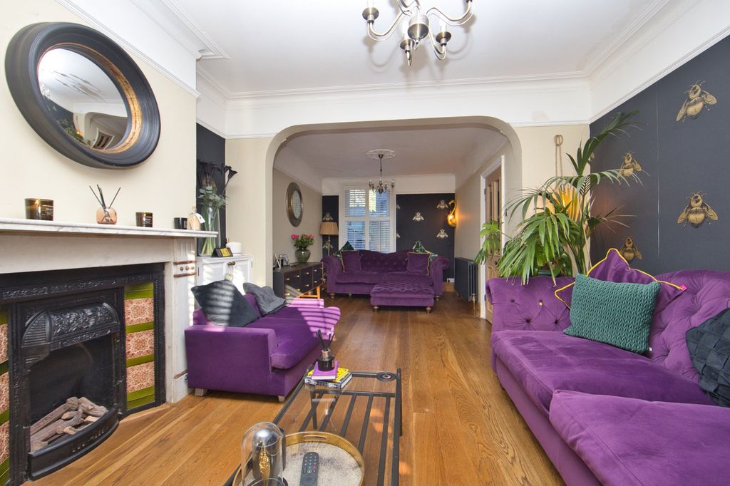 Property photo 3 of 13 Picture 3