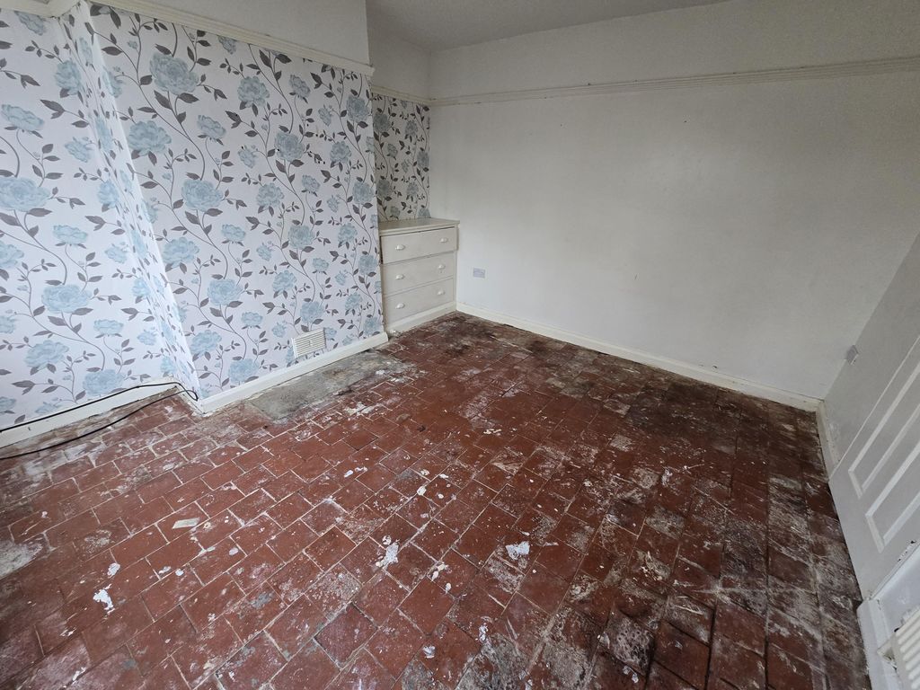 Property photo 3 of 11 R251217 296 - 161 Badger Avenue, Crewe, Cheshire, Cw1 3Lw (17).Jpg