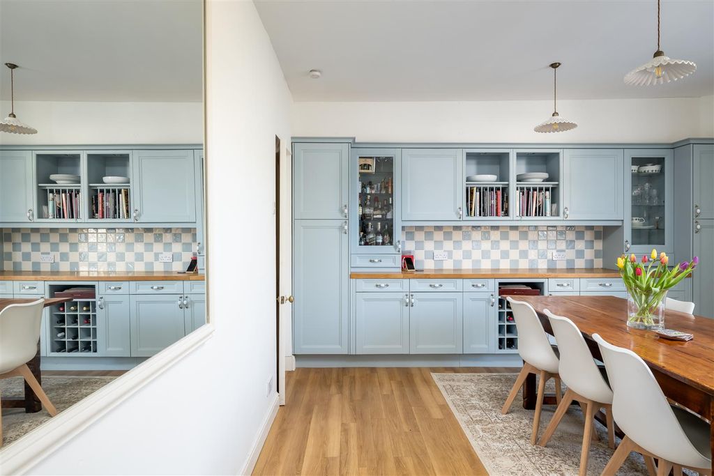 Property photo 3 of 54 250306 - Middle Grange, Ravensden - 25.Jpg
