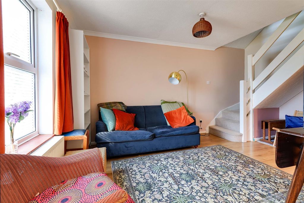 Property photo 3 of 16