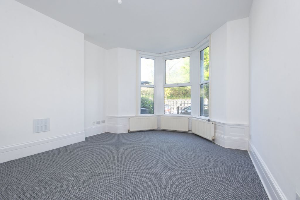 Property photo 1 of 7 Stuartrdgroundfloorflat-1