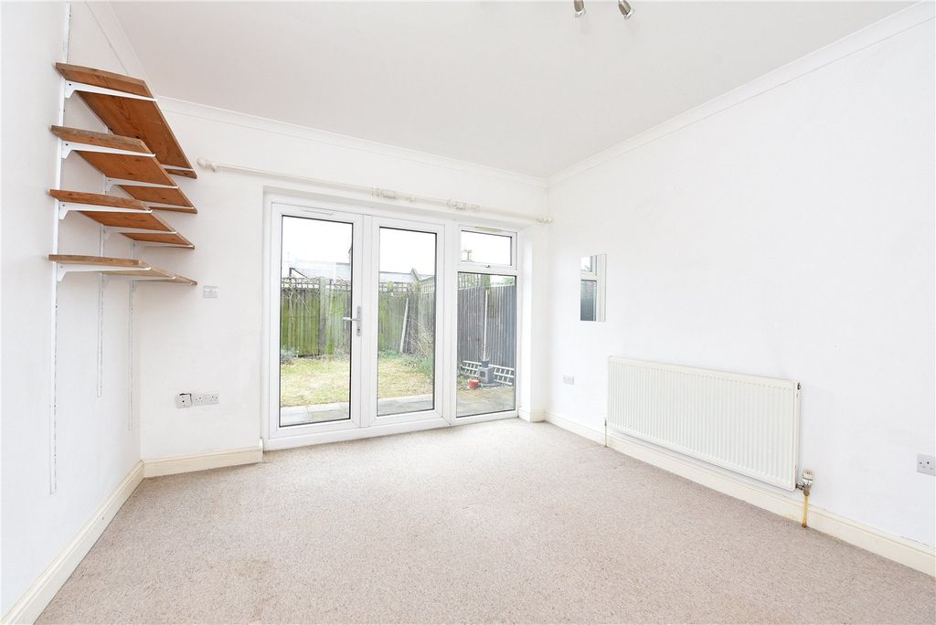 Property photo 1 of 7 Picture No. 08