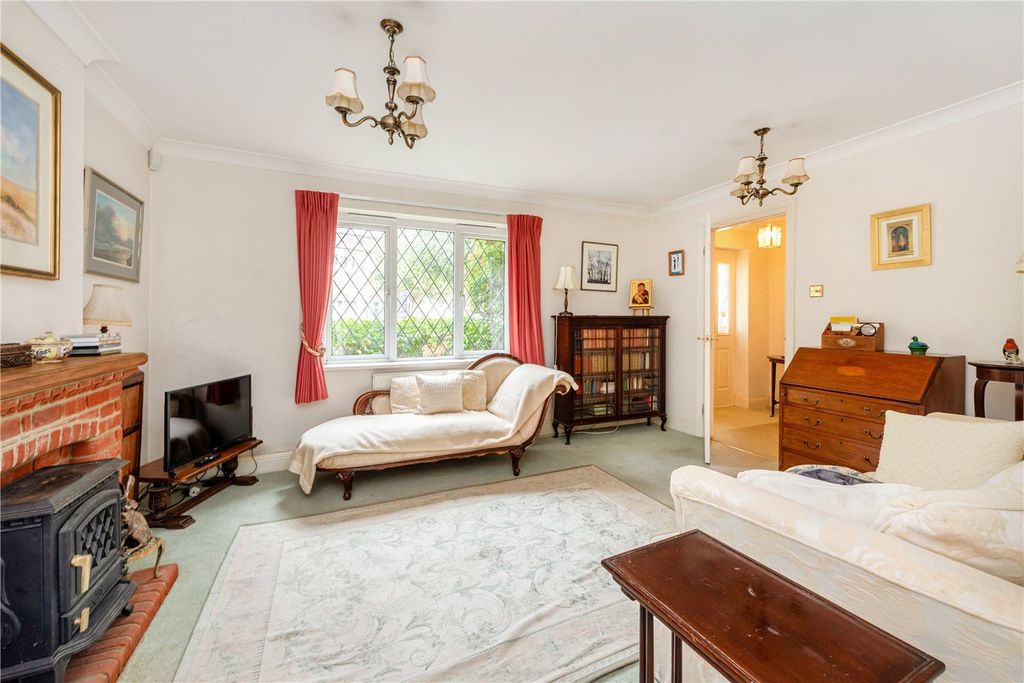 Property photo 2 of 13 Sitting Room