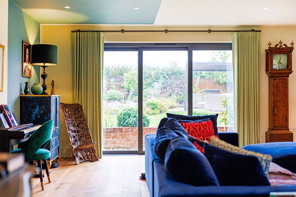 Additional image 7 of 6 bed detached house for saleMalders Lane, Maidenhead, Berkshire SL6