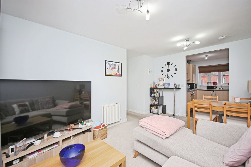 Property photo 3 of 25