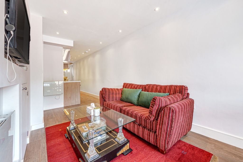 Property photo 3 of 15 1014933 (3)
