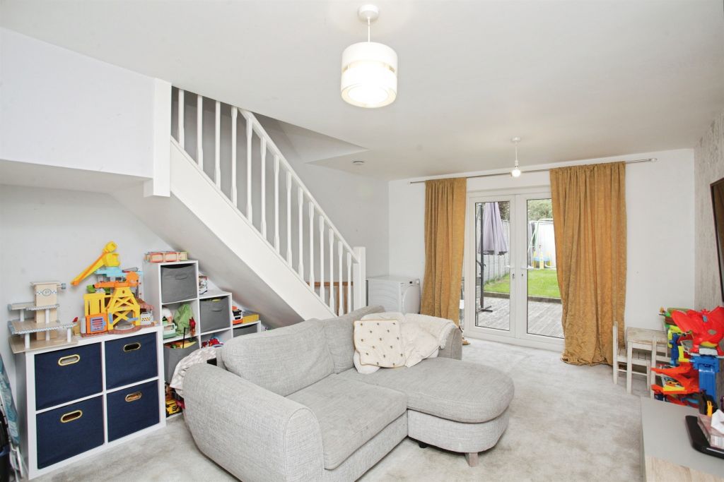 Property photo 2 of 18