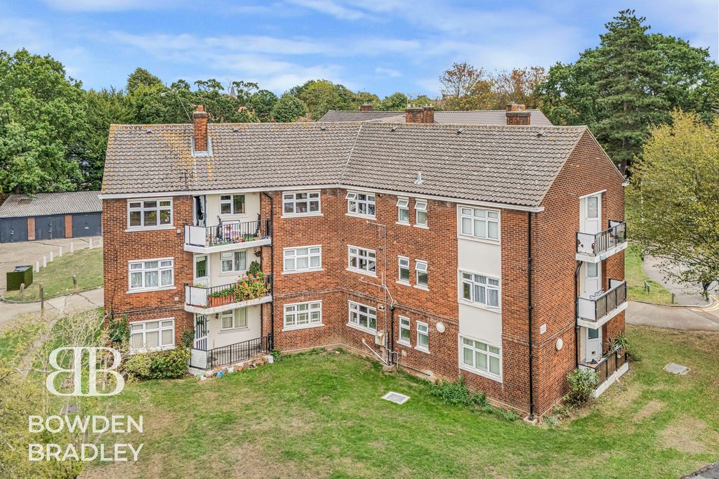 Property photo 1 of 23