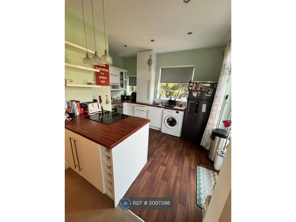 Property photo 1 of 14 Kitchen
