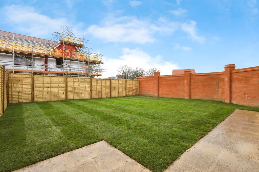 Property photo 3 of 9