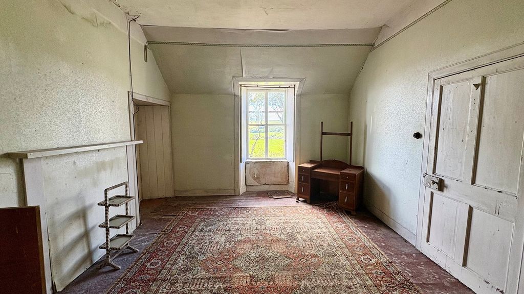 Property photo 3 of 19 Not Specified