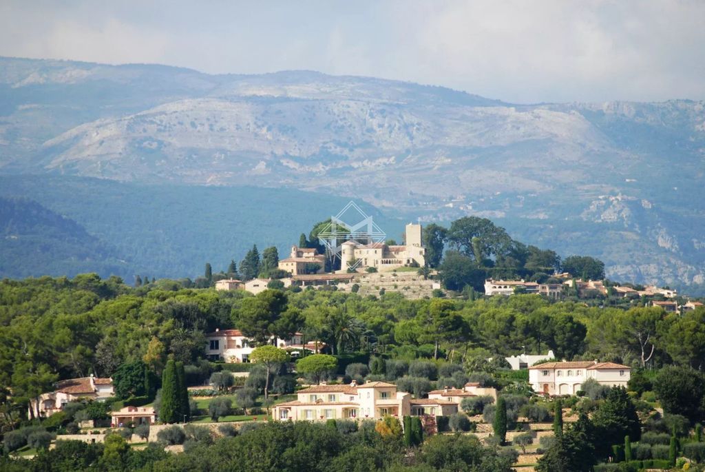 Property photo 3 of 3 Mougins Alpes-Maritimes Village Ruelles Maisons Provence France Midi Sud Paca éT㩠Tourisme Vacances Europe