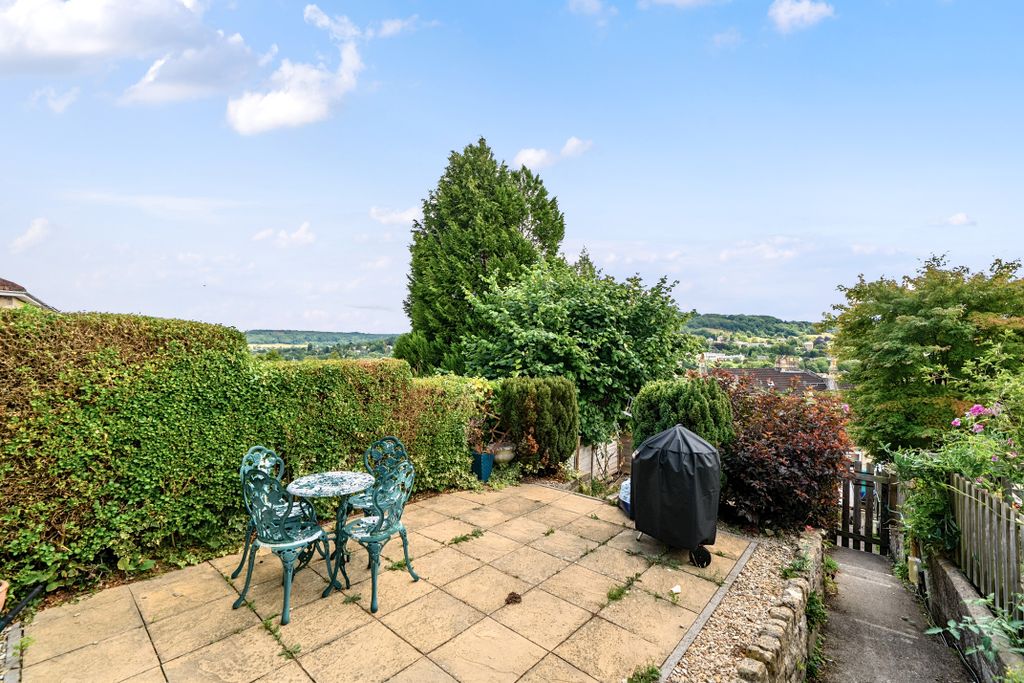 Property photo 1 of 22