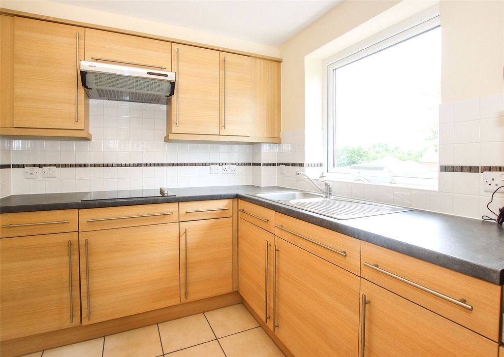 Property photo 3 of 7 Picture No. 06