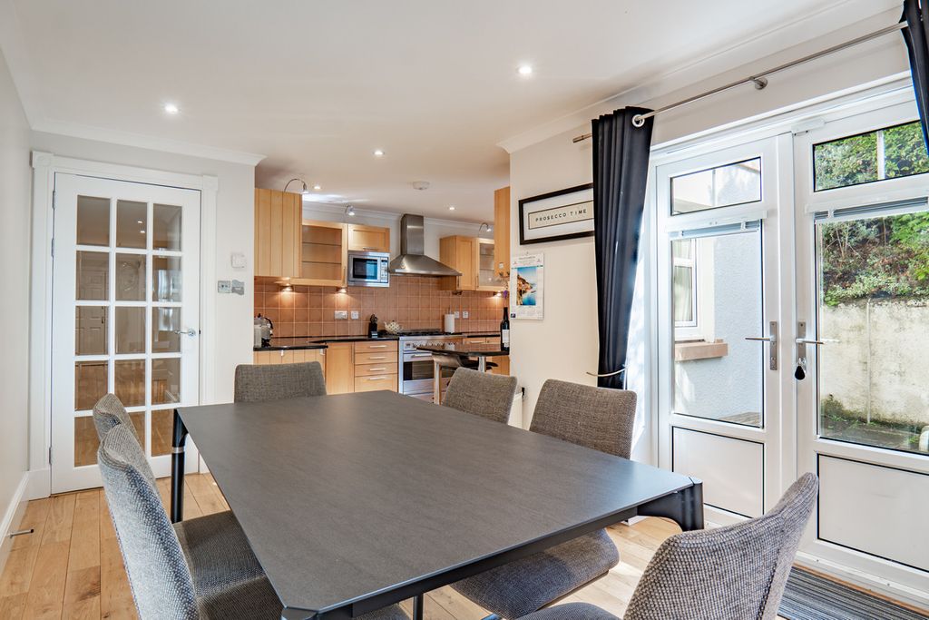 Additional image 13 of 4 bed flat for saleIsland Bank Road, Inverness IV2