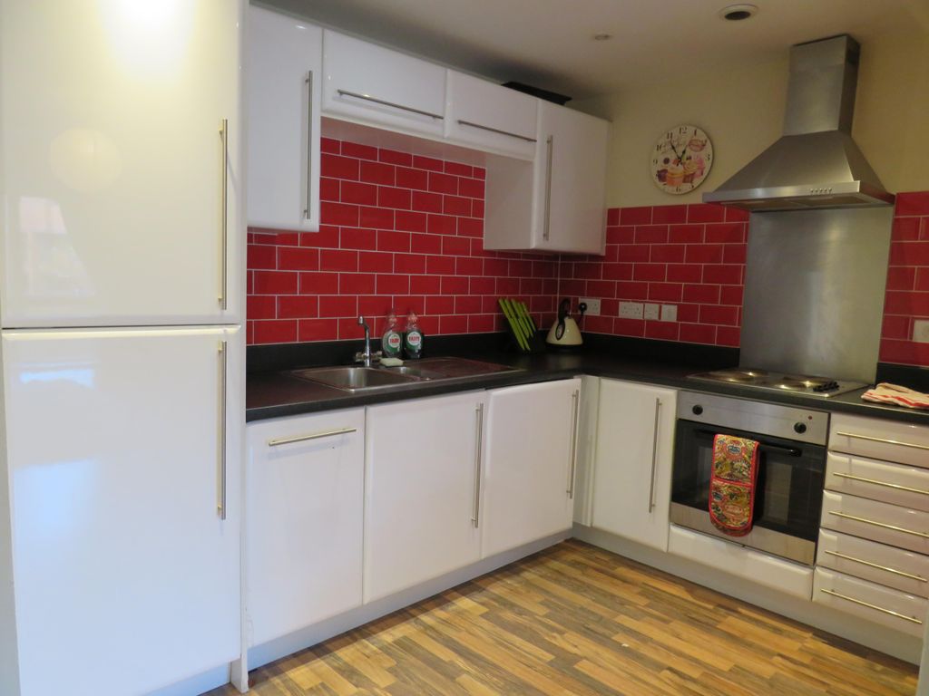 Property photo 3 of 5 Kitchen