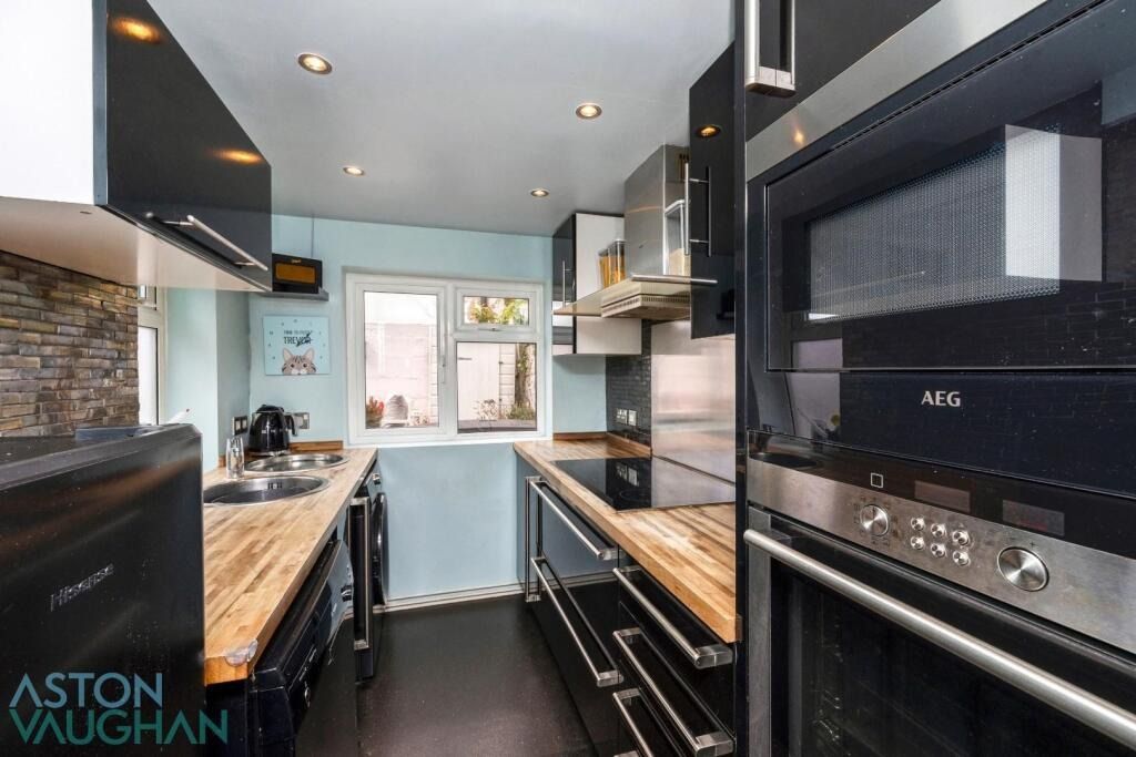 Property photo 3 of 27 4532574