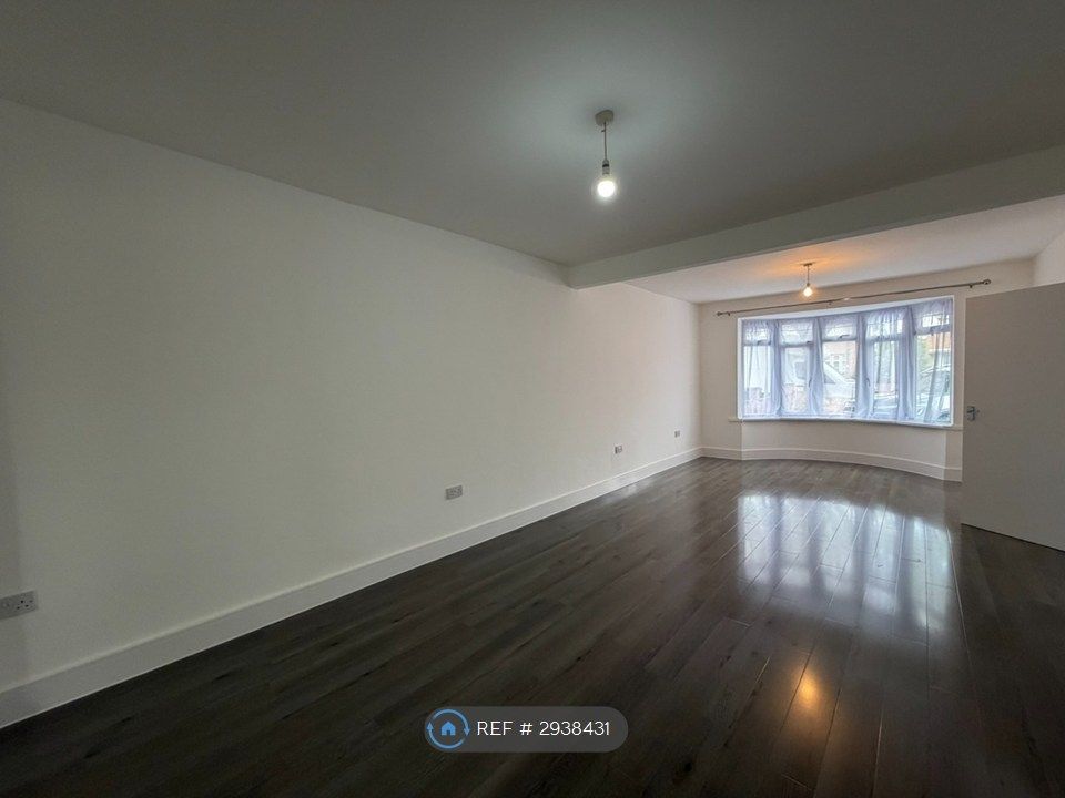 Property photo 1 of 33