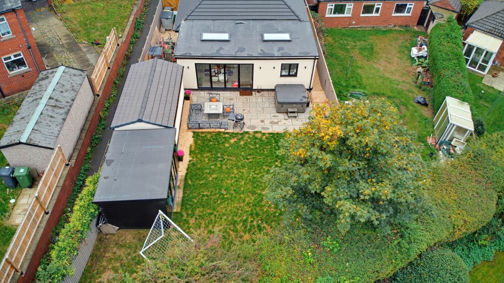 Property photo 2 of 32 Dji_0714