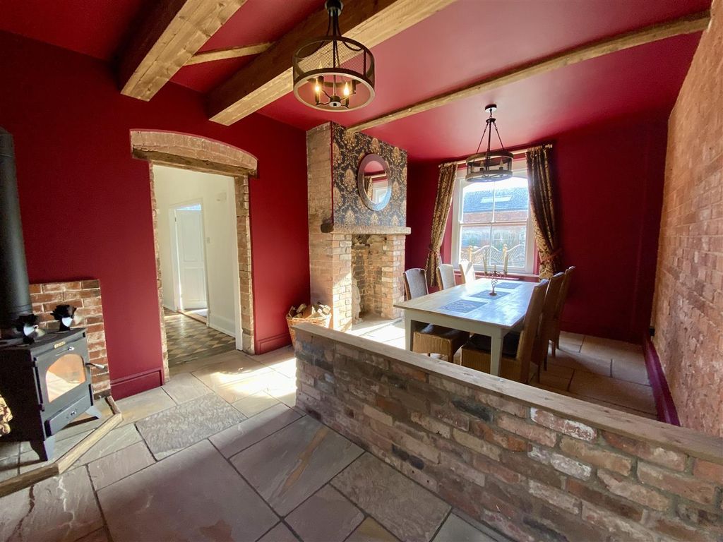 Property photo 2 of 22 Dining Room