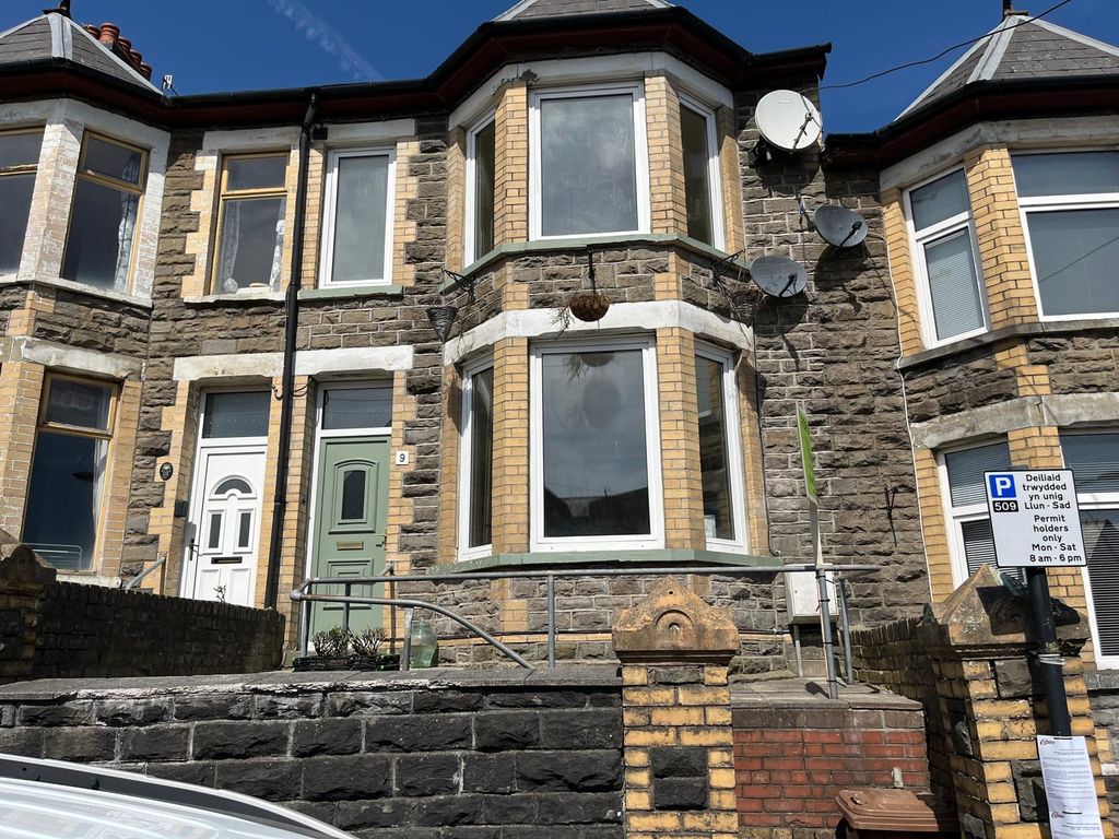 Property photo 1 of 31