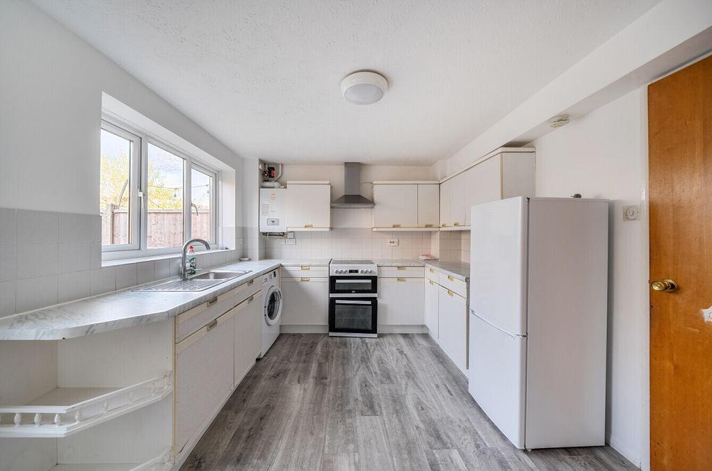 Property photo 3 of 17 Picture No. 08