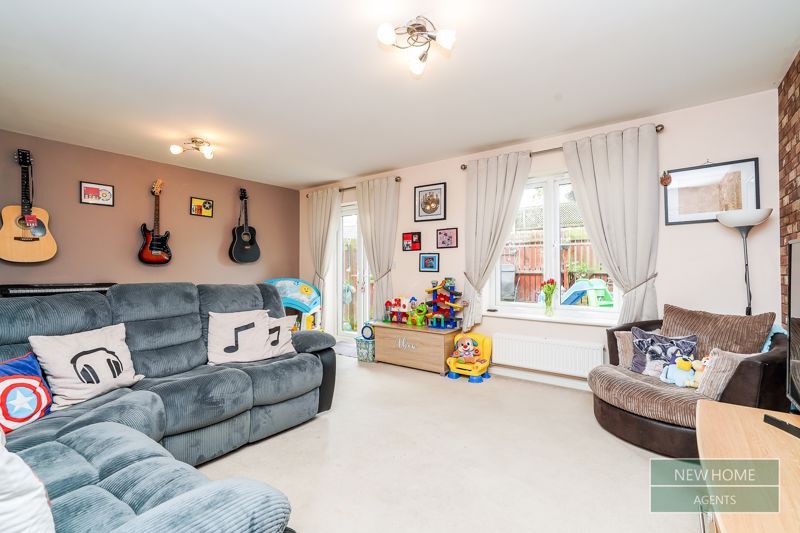 Property photo 2 of 17 Photo 12