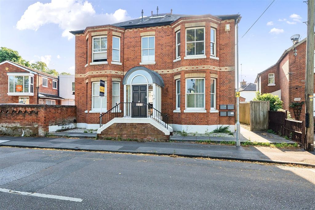 Property photo 1 of 10 External