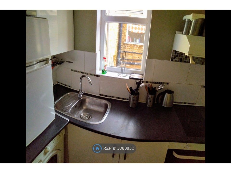 Property photo 1 of 3