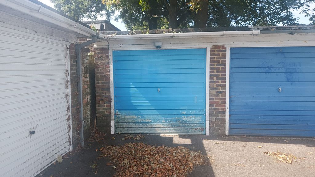 Property photo 1 of 1
