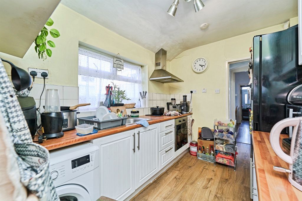 Property photo 3 of 16