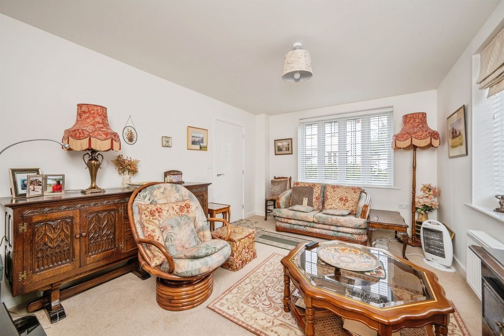 Property photo 2 of 16