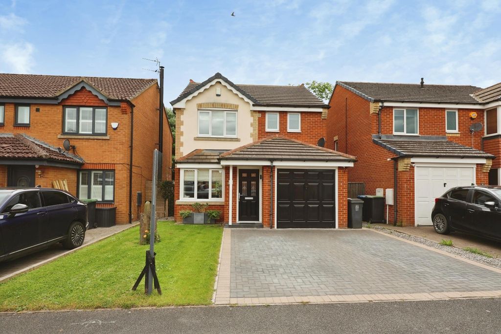 Property photo 1 of 16 Pbox-Img.Jpg