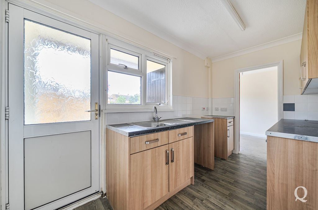 Property photo 2 of 21 6238Feae-d918-42d...