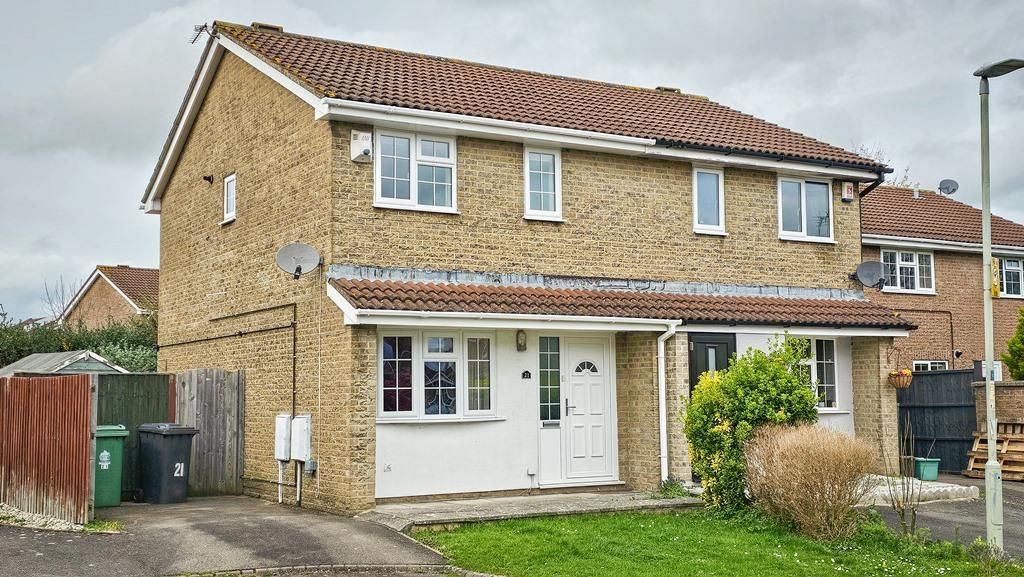 Property photo 2 of 11