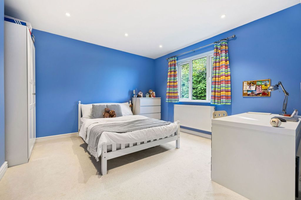Additional image 13 of 5 bed detached house for saleSaxbys Lane, Lingfield RH7