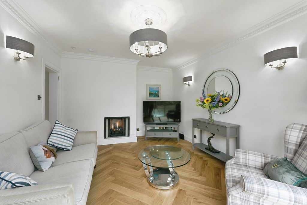 Property photo 3 of 15 Living Room