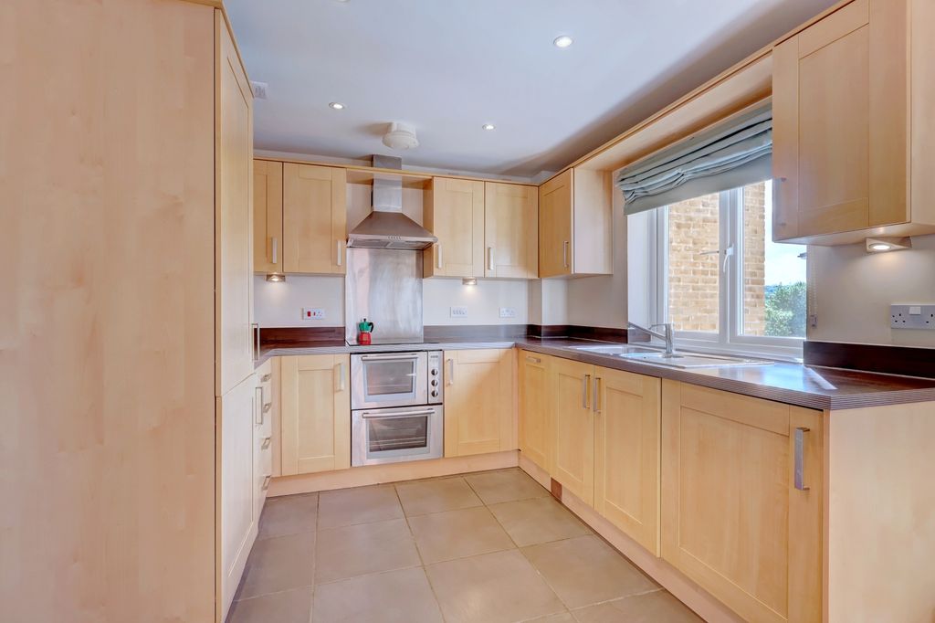 Property photo 3 of 10 Picture No. 21